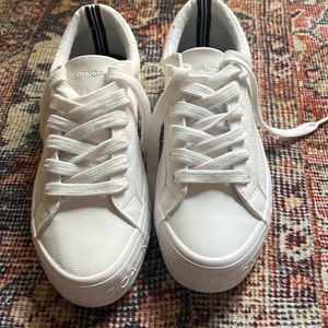 Nautica “Aelisa” sneakers, size 8.5